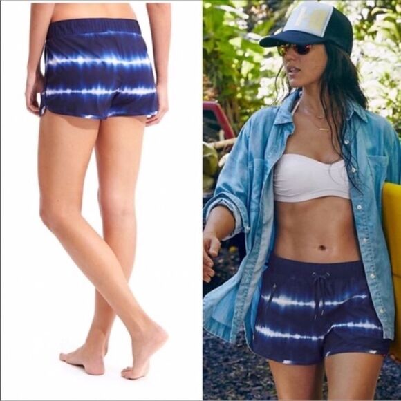 Athleta Tie Dye Sway Short XS blue white like new - Picture 1 of 8
